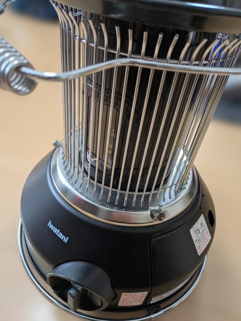 最終値下げ　イワタニ ストーブ 黒