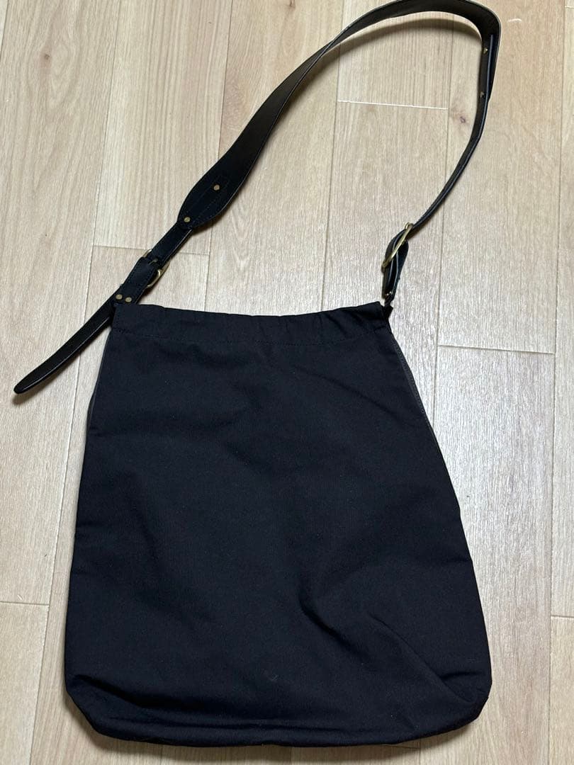 ナ*ス様 texnh triangleshoulder テクネ　トライアングルシ