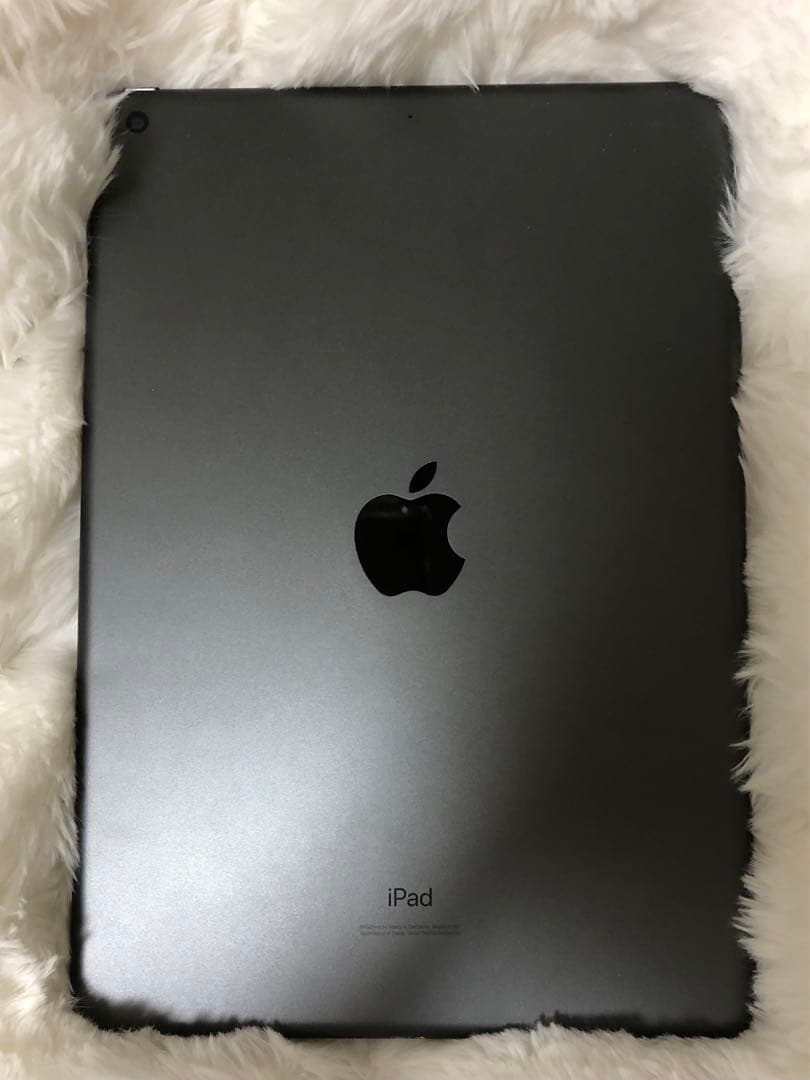 iPad　第7世代　ブラック　Apple