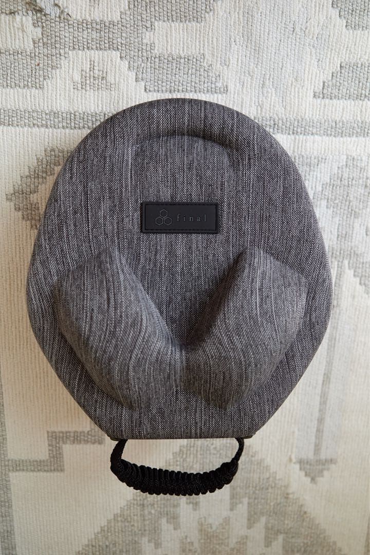 Final D8000 + C093シルバーコートケーブル + キャリーケース