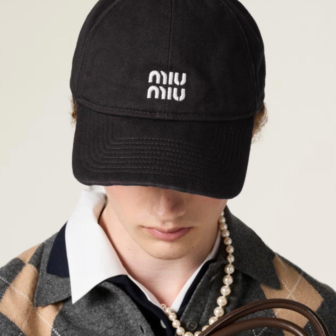 【美品】MIU MIU ベースボールキャップ ブラック Mサイズ