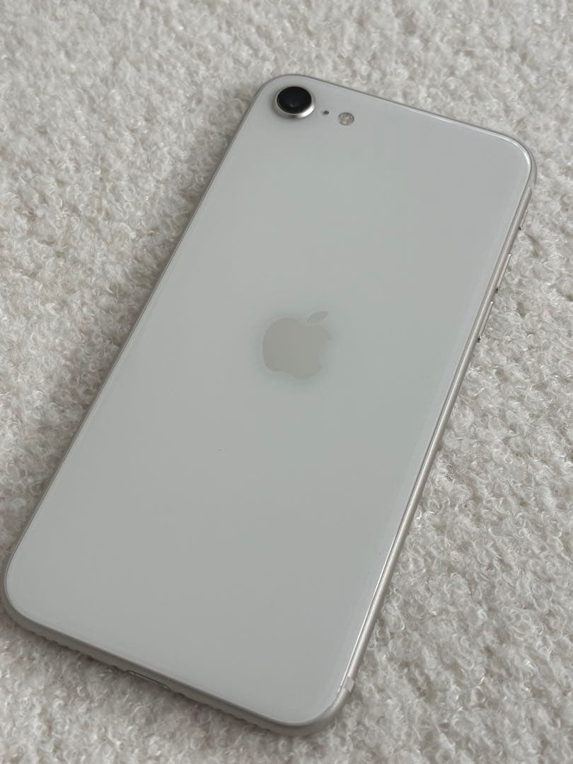 iPhone SE (第3世代) 白 64GB 本体のみ