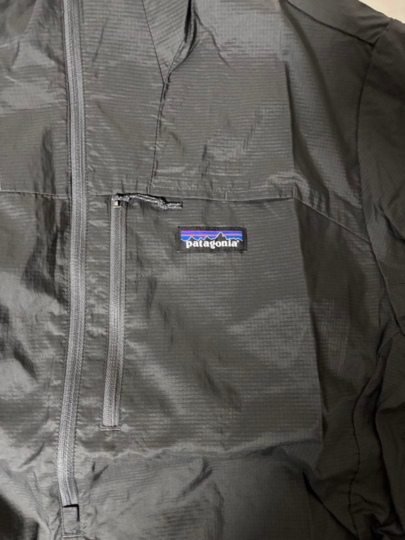 パタゴニア フーディニスタッシュ1/2ジッププルオーバー　Mサイズフォージグレー