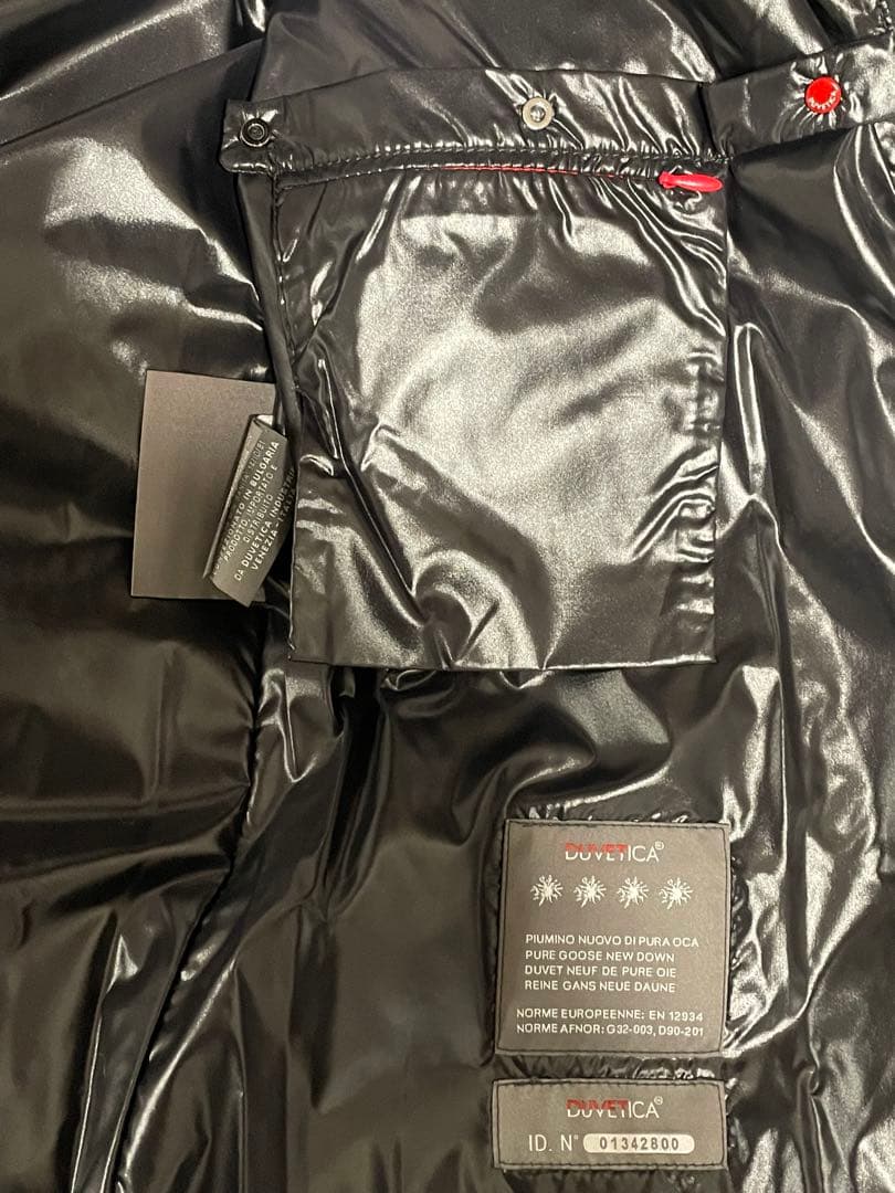 DUVETICA（デュベティカ）ダウン　コルシラ（コルチラ）ブラック　40