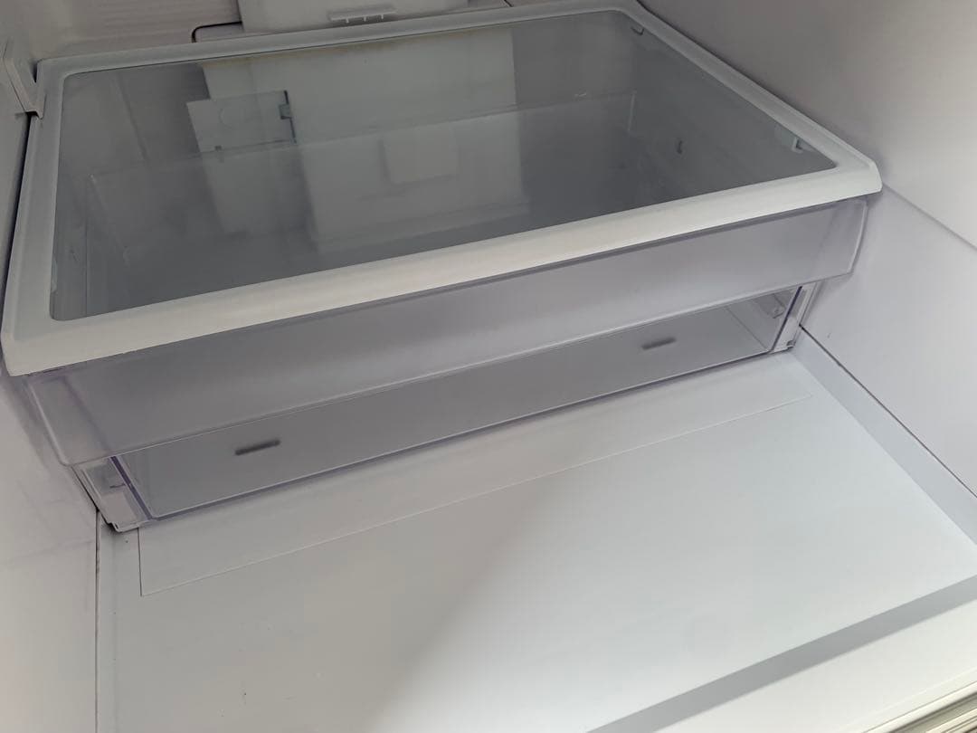 日立　3ドア冷蔵庫　265L シルバー　福岡市内配達無料　r-27rv