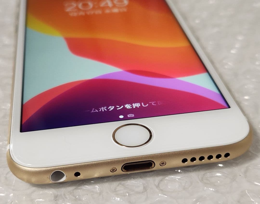 新品同様　SIMフリー　iPhone6s 64GB　バッテリー容量100%
