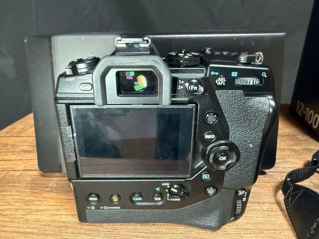 OLYMPUS OM-D E-M1X 本体