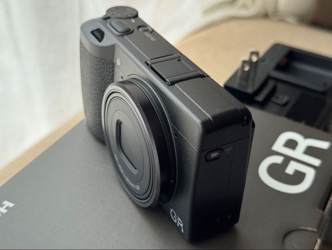 RICHO GR IIIx 完品　純正アクセサリー付き　3年メーカー保証有り