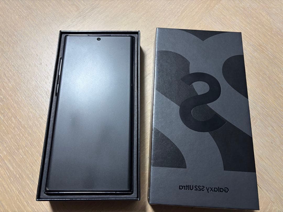 Galaxy S22 Ultra SCG14 256GBブラック SIMフリー