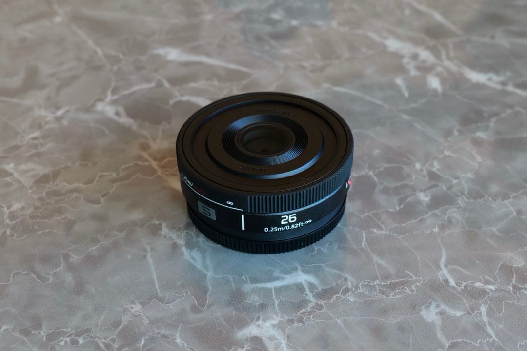 Panasonic LUMIX S 26mm F8 SR26 パンケーキ レンズ