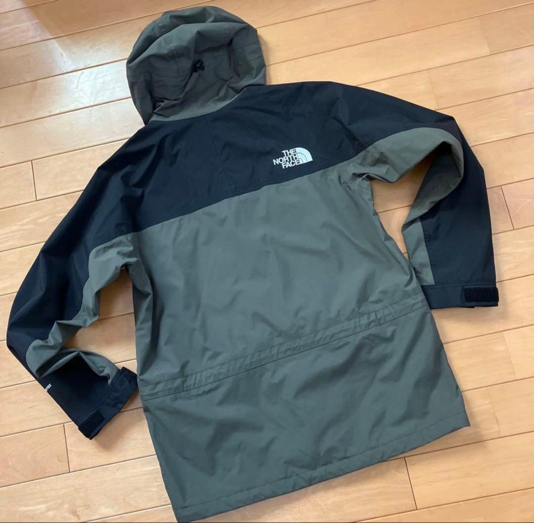 ほぼ新品THE NORTH FACE NP11834 マウンテンライト