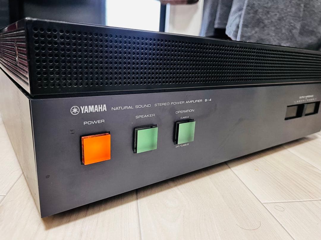 YAMAHA B-4 パワーアンプ