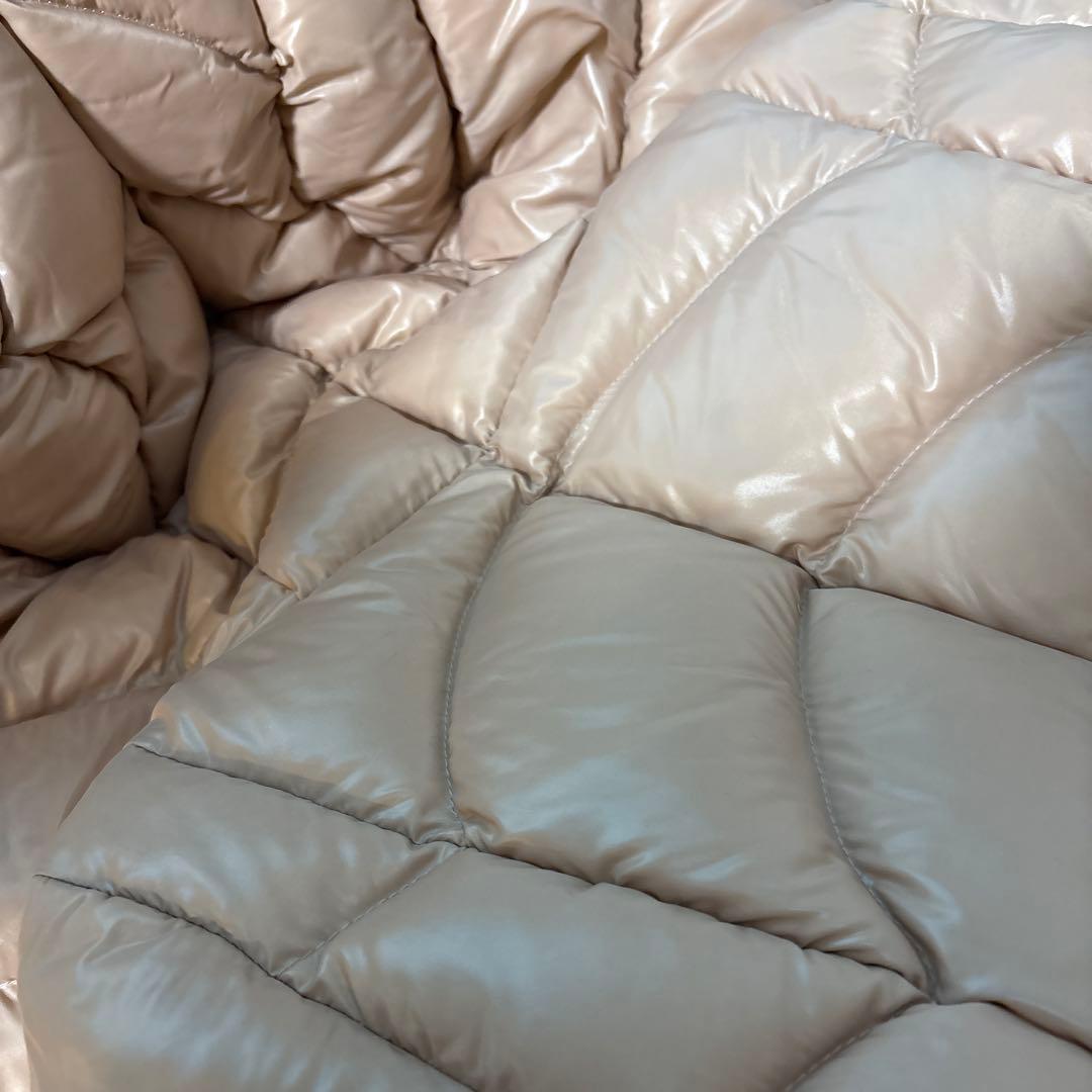 モンクレール／ピンクベージュ／ダウン00