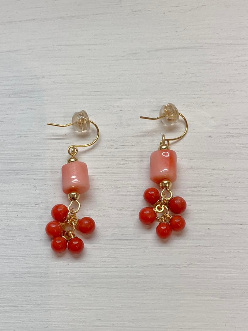 桃色珊瑚と赤珊瑚のピアス