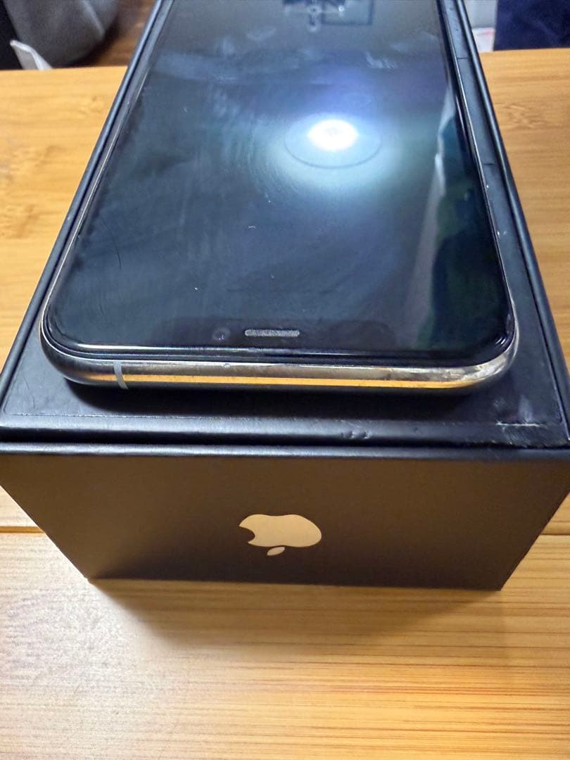 Apple iPhone 11 Pro シルバー 64GB