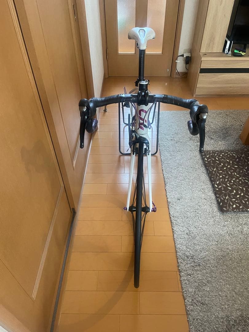 ［お引き取り限定］ジャイアントLiv AVAIL2 2016