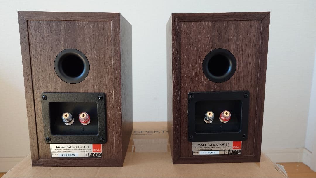 DALI SPEKTOR1 ウォールナット ブックシェルフスピーカー ペア