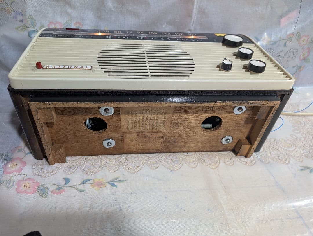 レトロ真空管ラジオアイ付　家族団らん　Bluetooth　美品