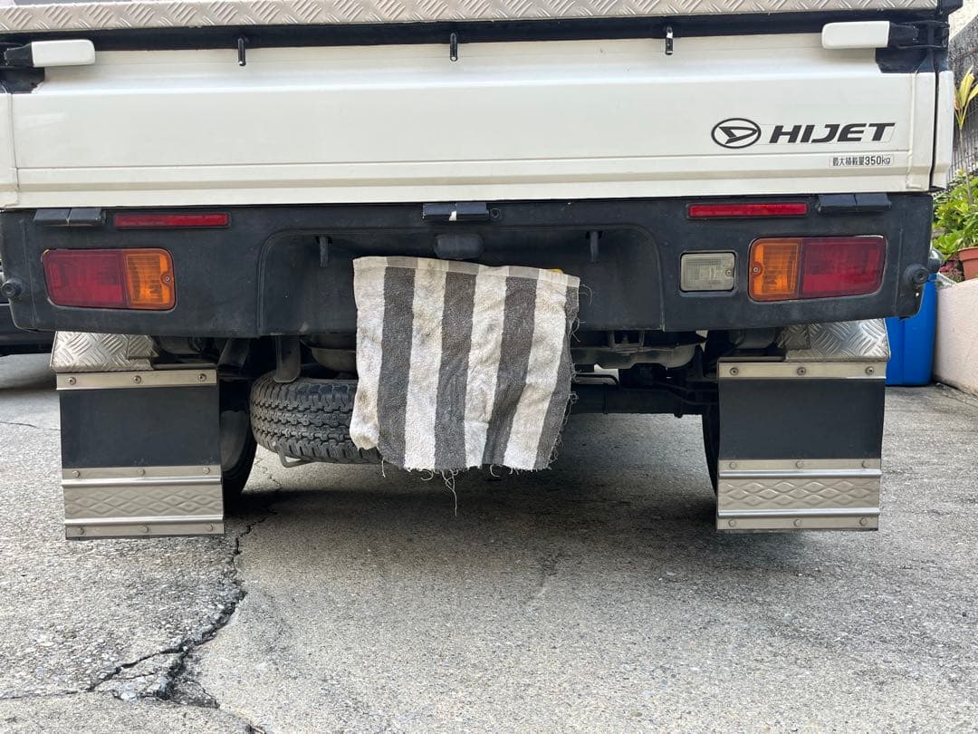 軽トラ用　泥除け　付け根がアルミ製　下はステンレス製