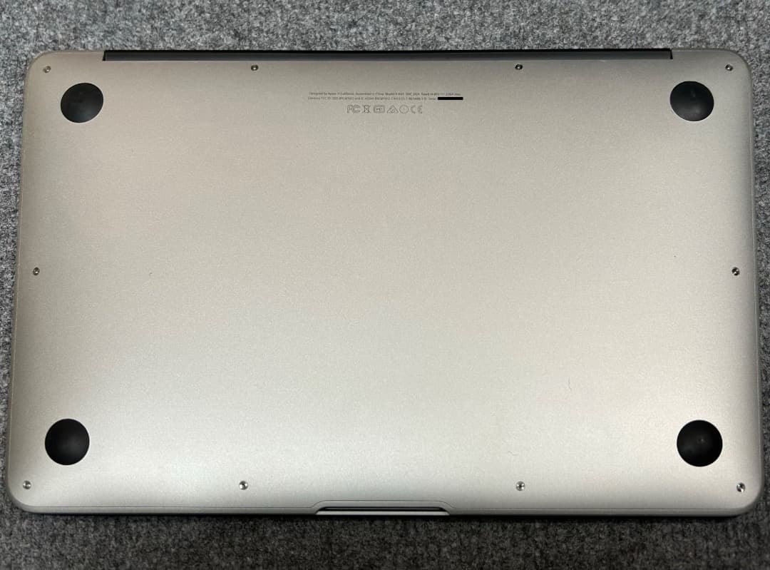 充電回数11回 MacBook Air 2015 i5 1.6Ghz 11インチ