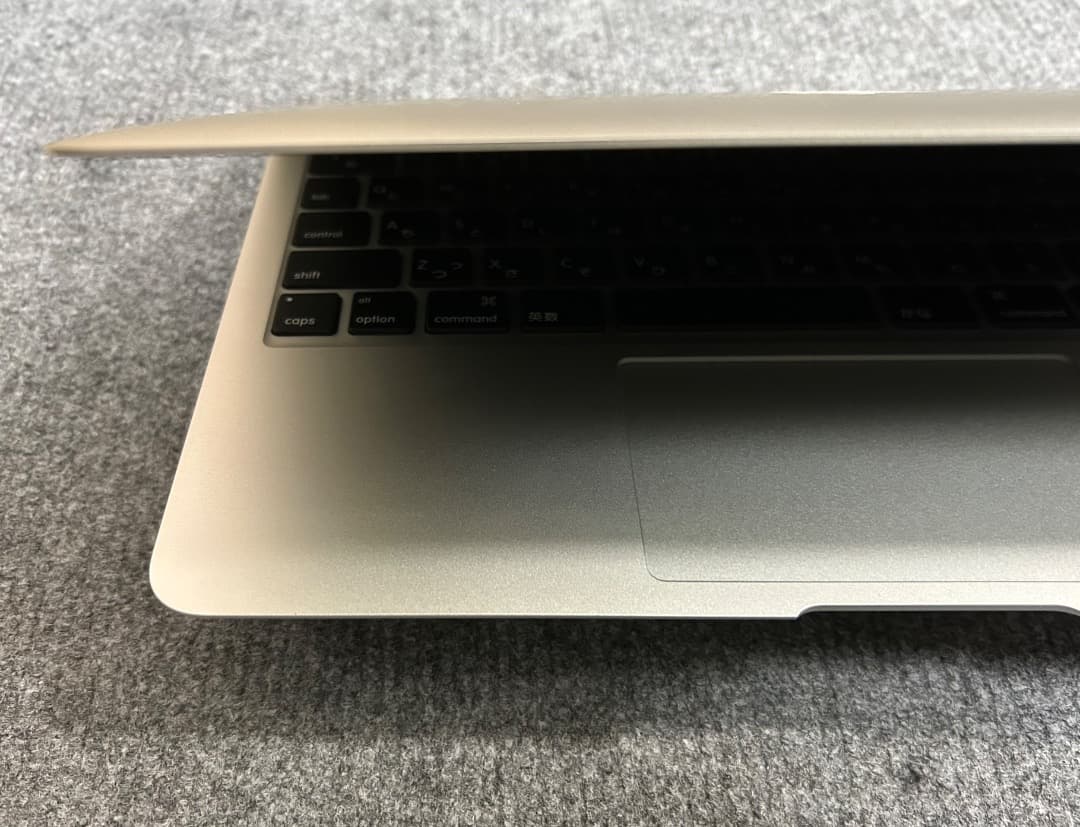 充電回数11回 MacBook Air 2015 i5 1.6Ghz 11インチ
