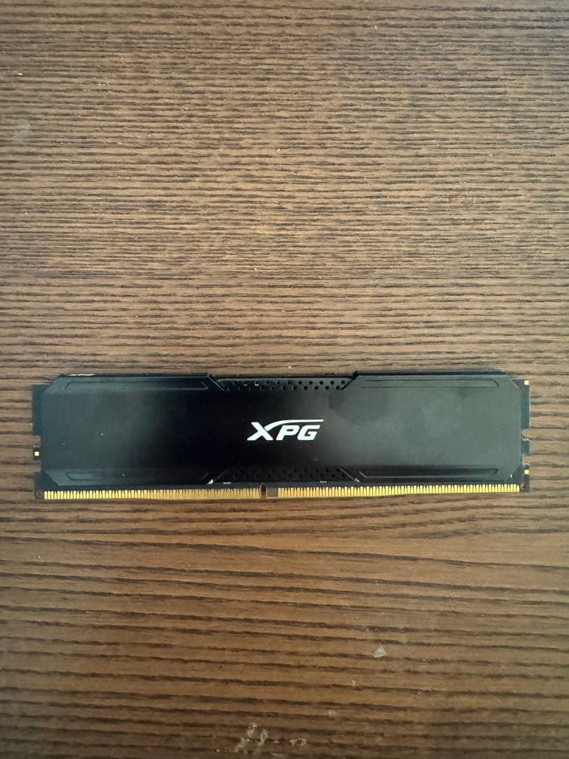 XPG GAMMIX D20 DDR4-3200 32GB (1枚) メモリ