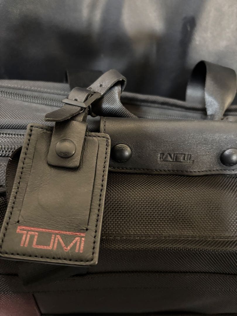 じゅん　TUMI 26103DH 難有り　拡張可　ビジネス 出張 旅行