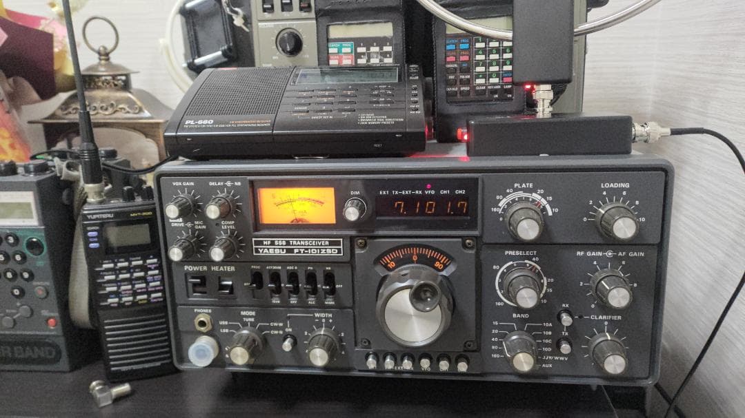 ヒ*ー様 Yaesu FT-101ZSD