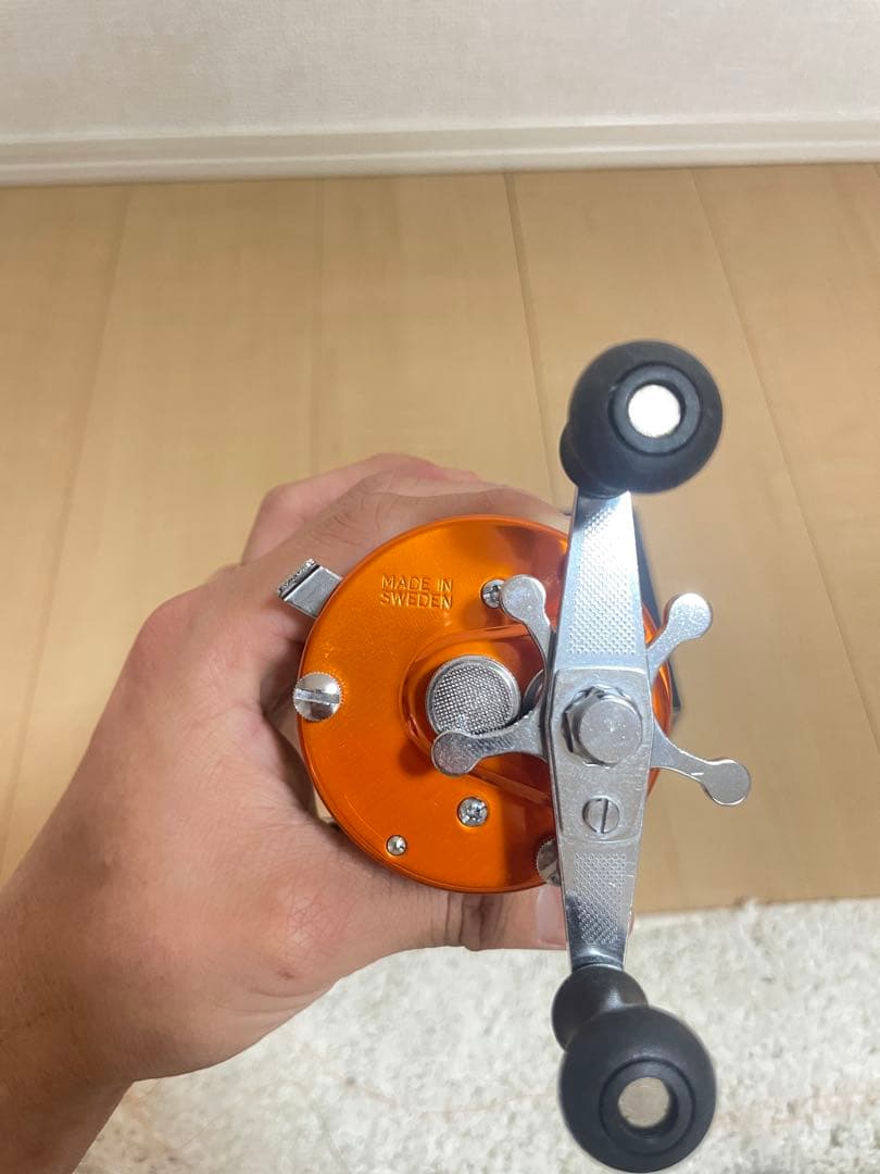 アブガルシア　アンバサダー　5500c サンセットオレンジ