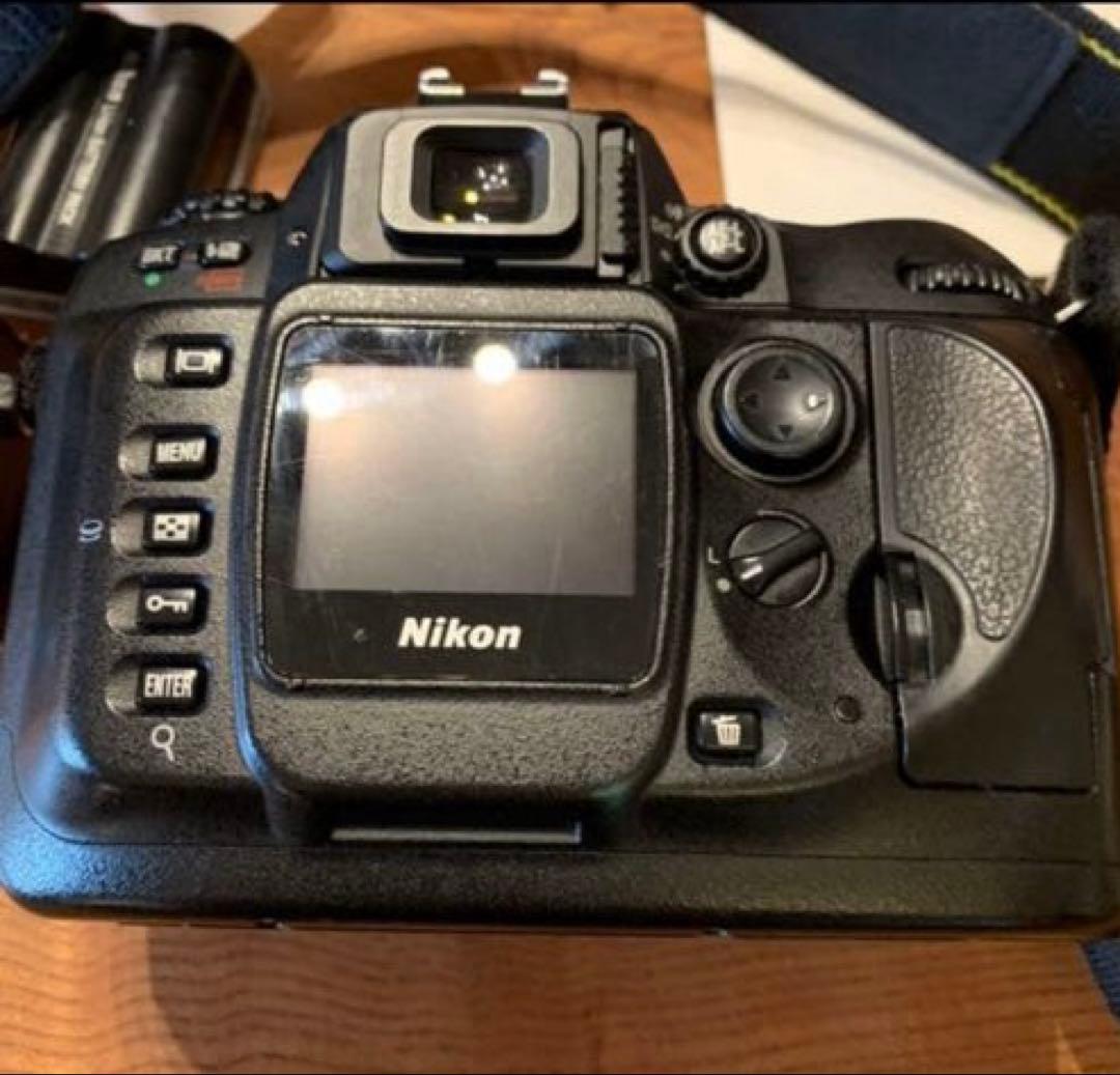 おまけ付き ニコン　nikon D100 充電機　充電池　ディフューザーカバー