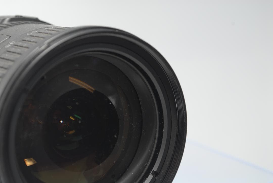 ☘️手ブレ補正✨遠近撮影✨高性能レンズ☘️Nikon AF-S 18-200