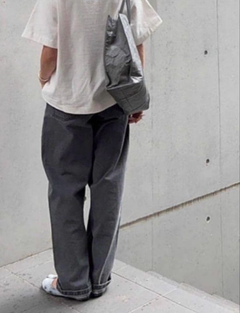 JULYNINE グレー デニムパンツ　BASICデニム ジュライナイン