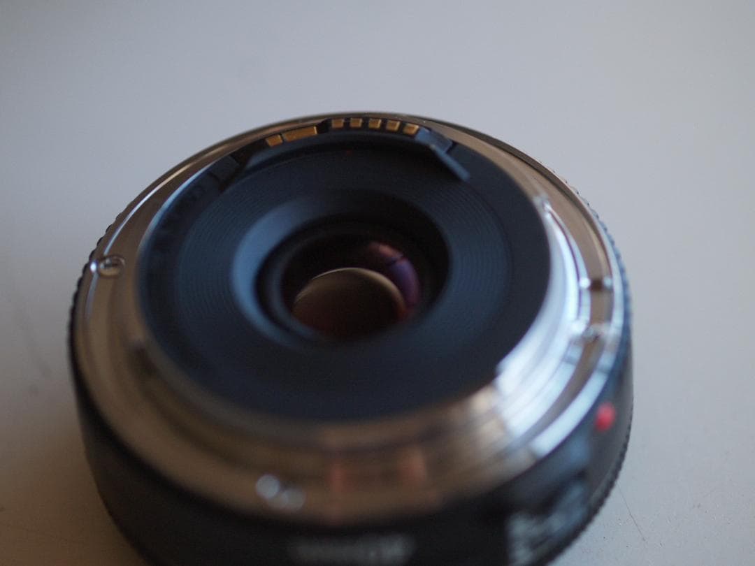 N*i様 Canon EF 40mm f/2.8 STM レンズ