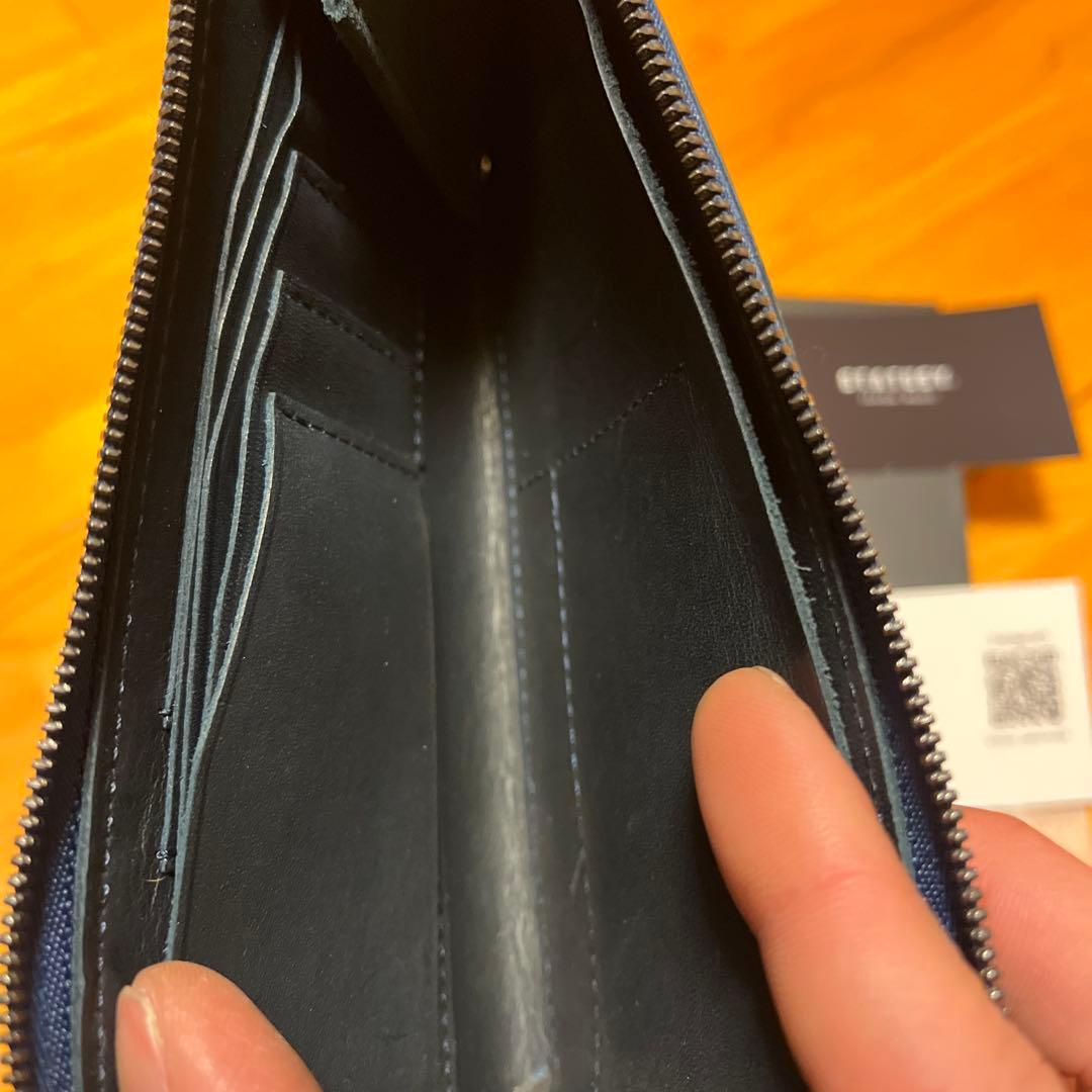ステータシー　イルモードジップ　長財布　右利き用　ネイビー