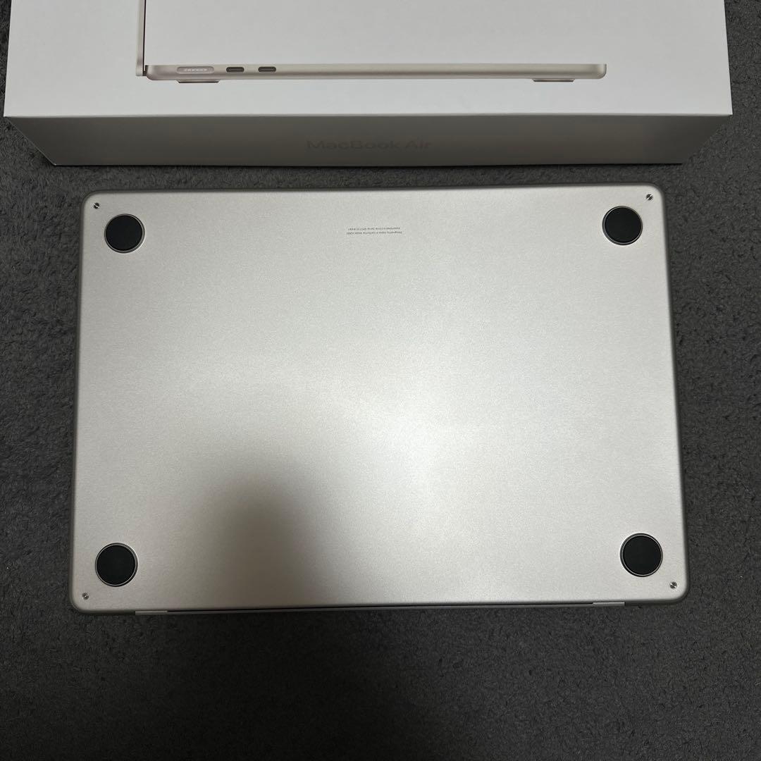 こうち　MacBook Air M2 スターライト16GB 256GB