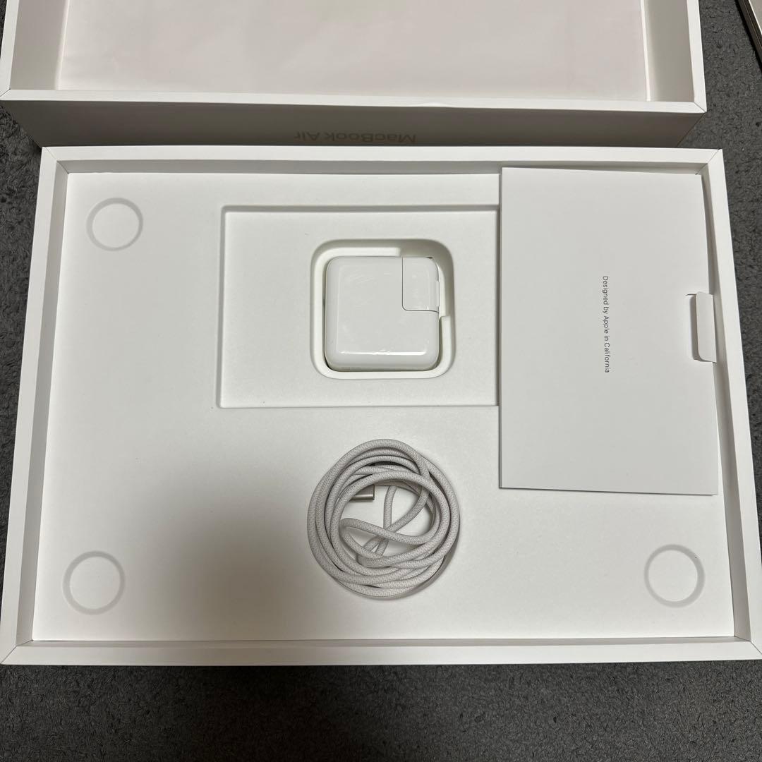 こうち　MacBook Air M2 スターライト16GB 256GB