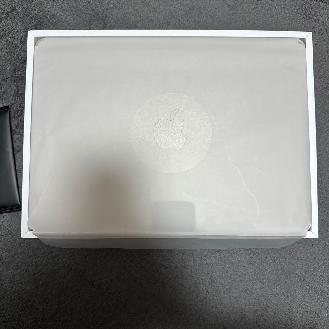 こうち　MacBook Air M2 スターライト16GB 256GB