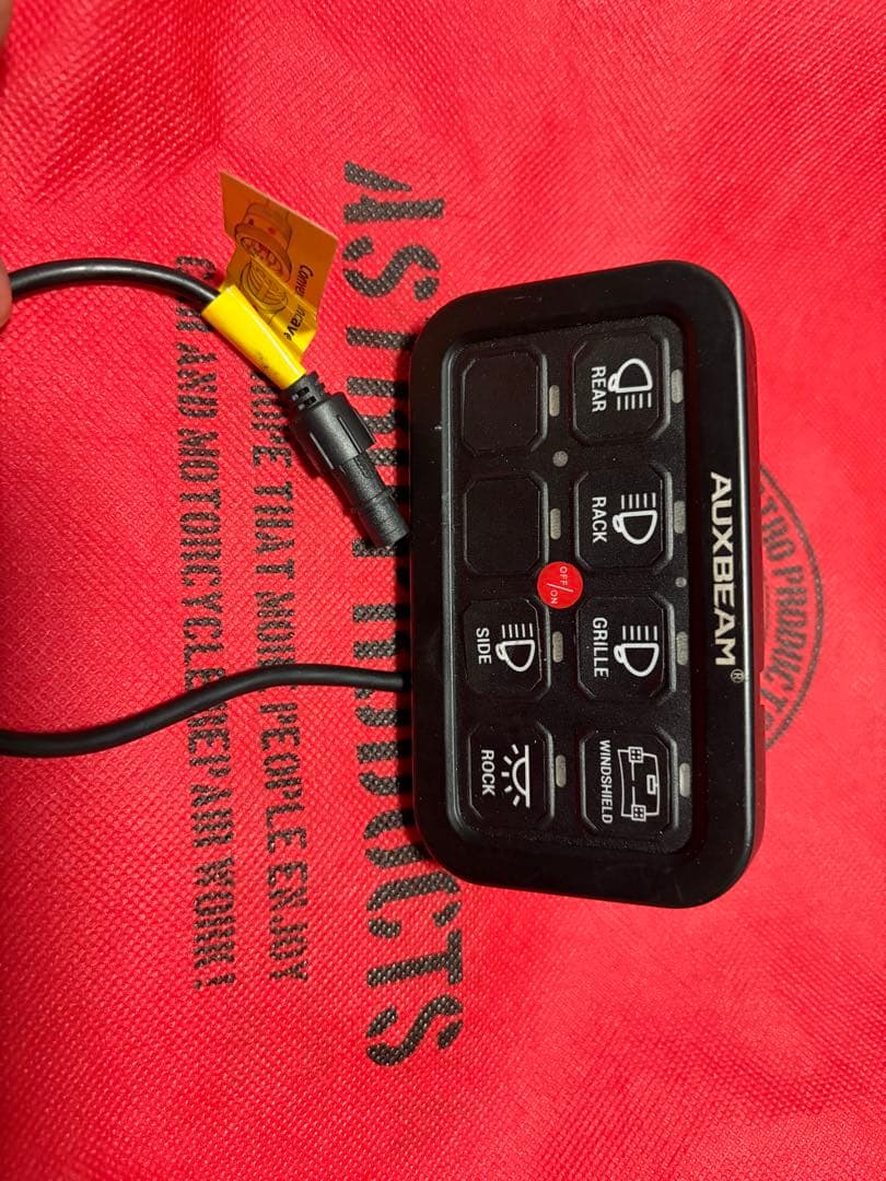 AUXBEAM スイッチパネル ストロボ無し