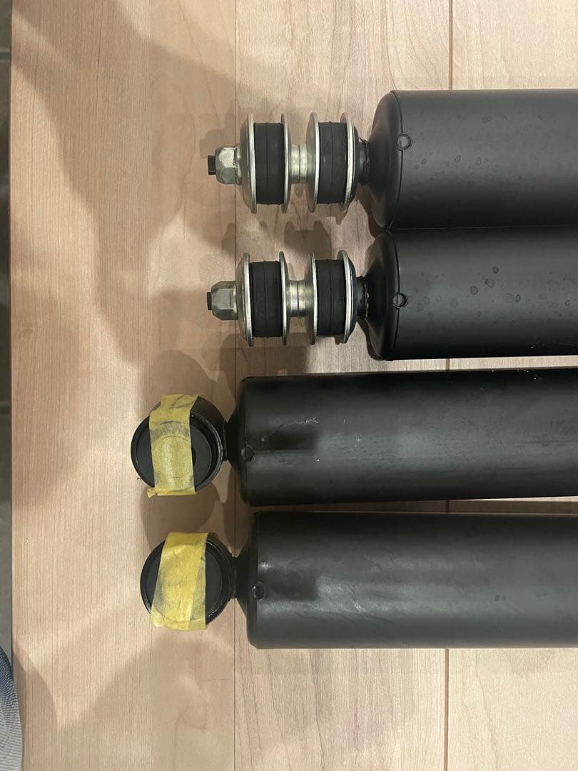 ダークプライムS ショックアブソーバー　新車外し　前後4本セット