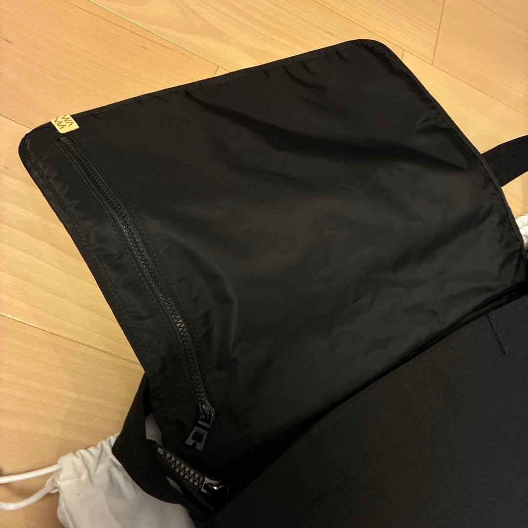 Visvim極美品メッセンジャーバッグブラック24L