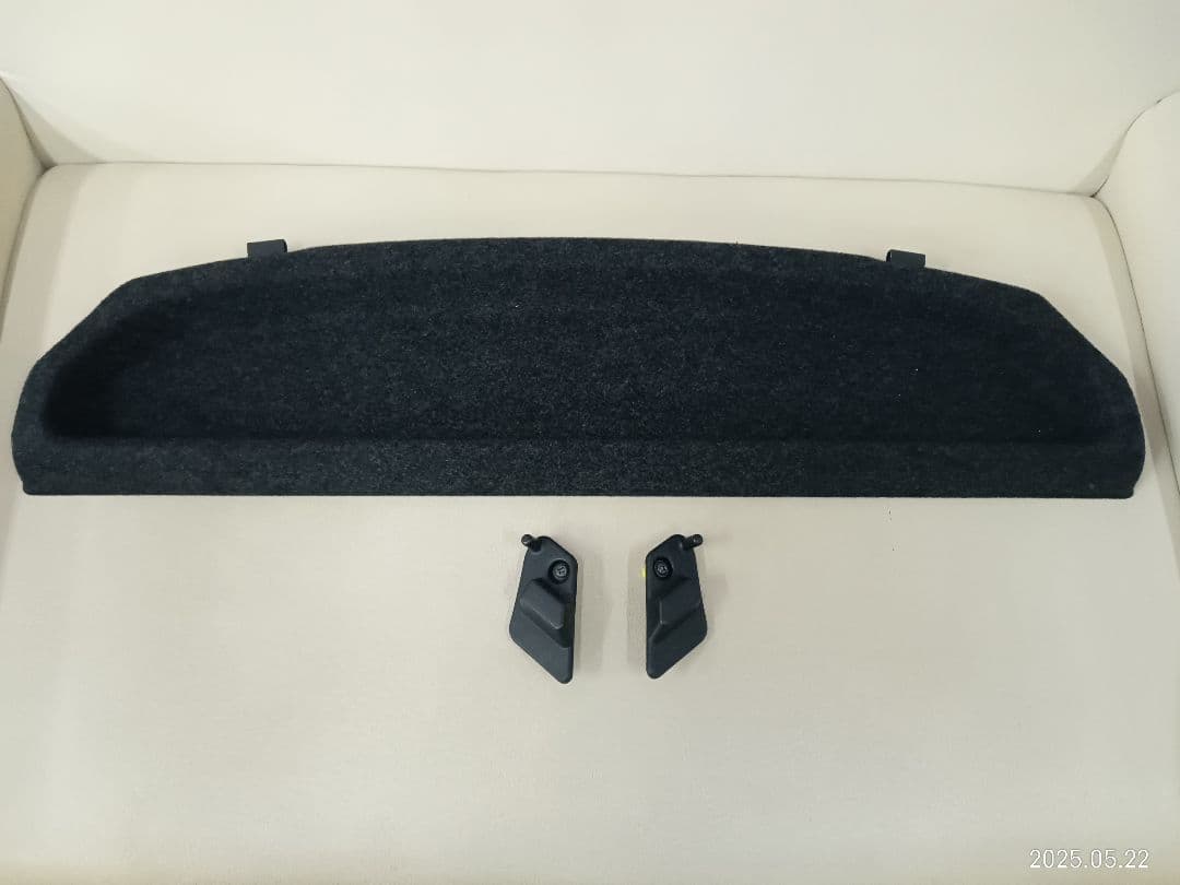 ダイハツエッセDBA-L235純正オプショントノカバートランクカバー