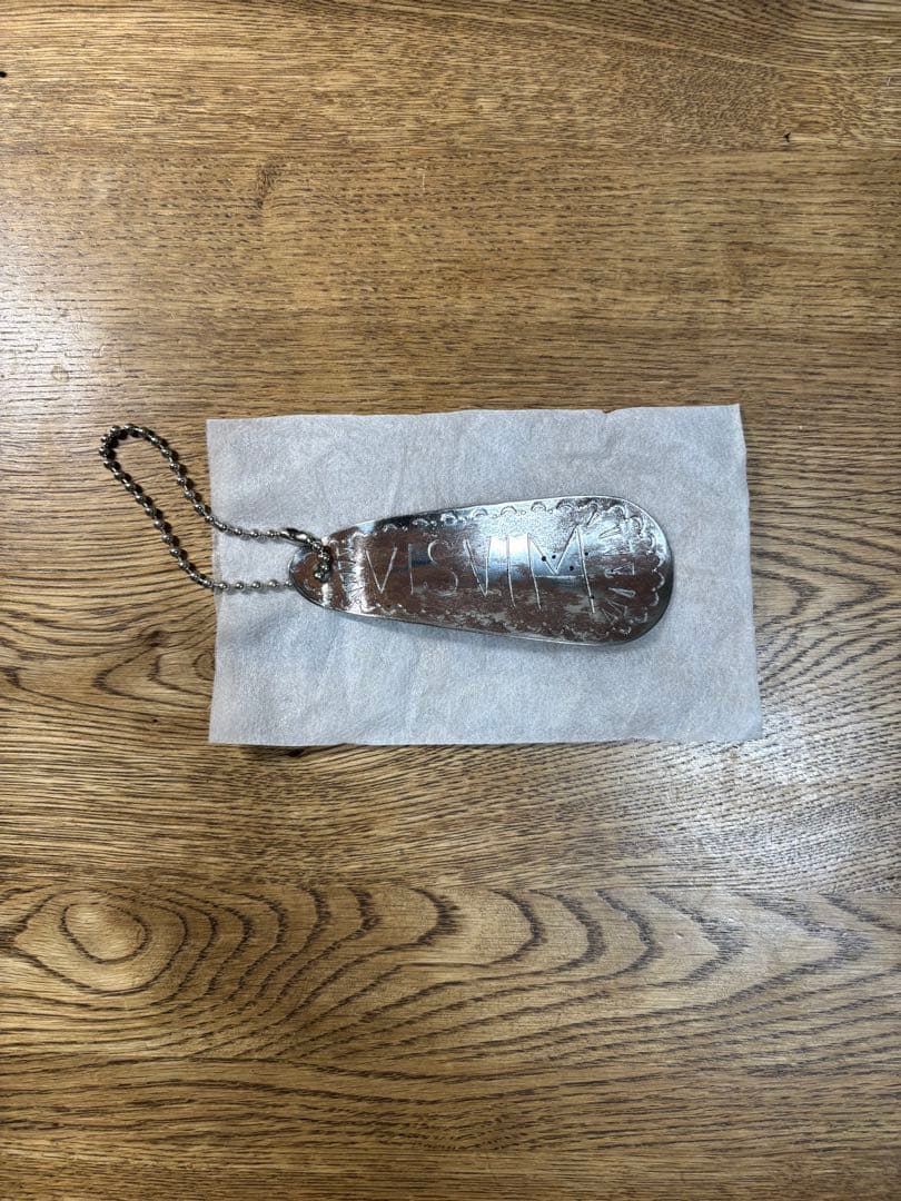 visvim ノベルティ　靴べら型キーホルダー&ハンカチ