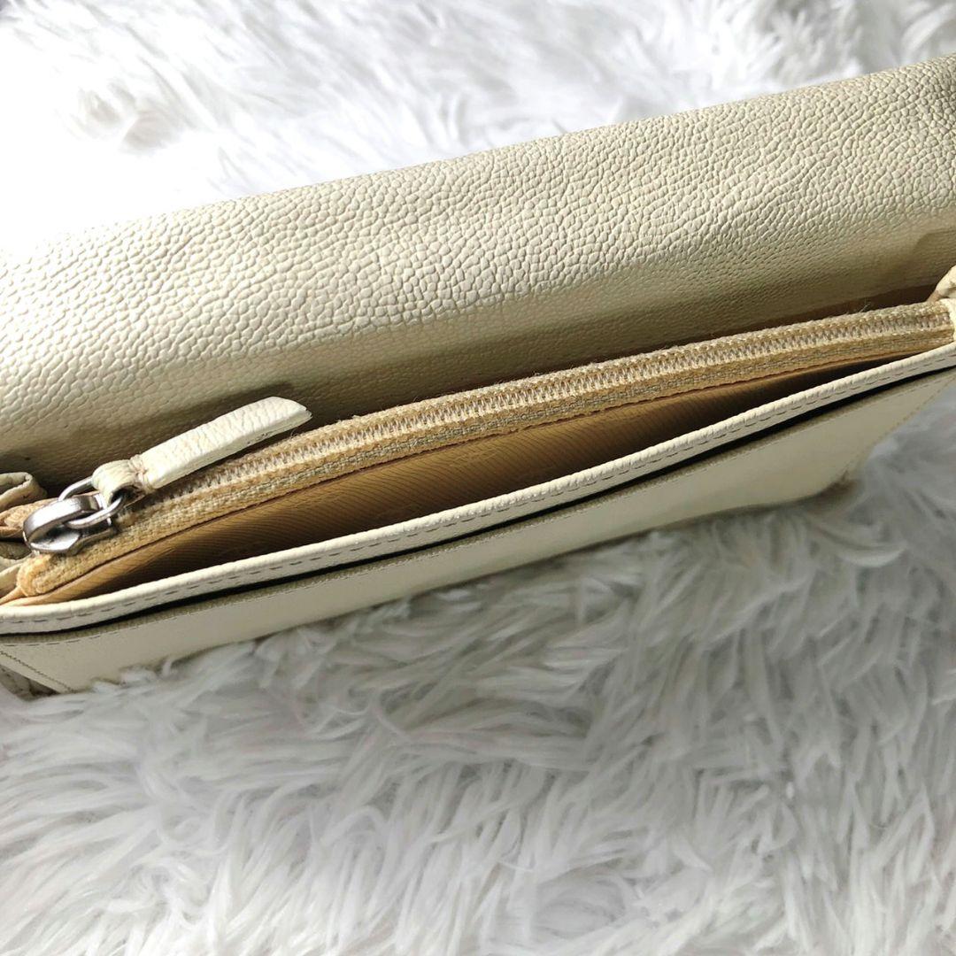 シャネル　CHANEL　ココマーク　レザー　メンズ　長財布　白　ビンテージ