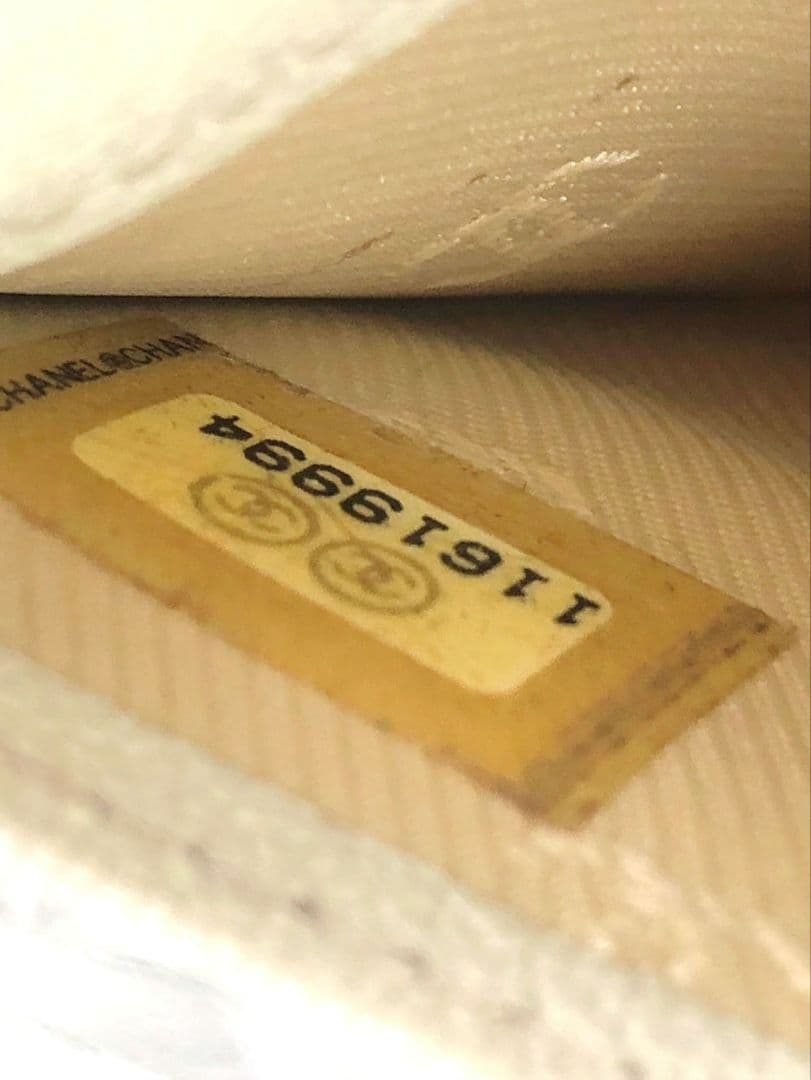 シャネル　CHANEL　ココマーク　レザー　メンズ　長財布　白　ビンテージ