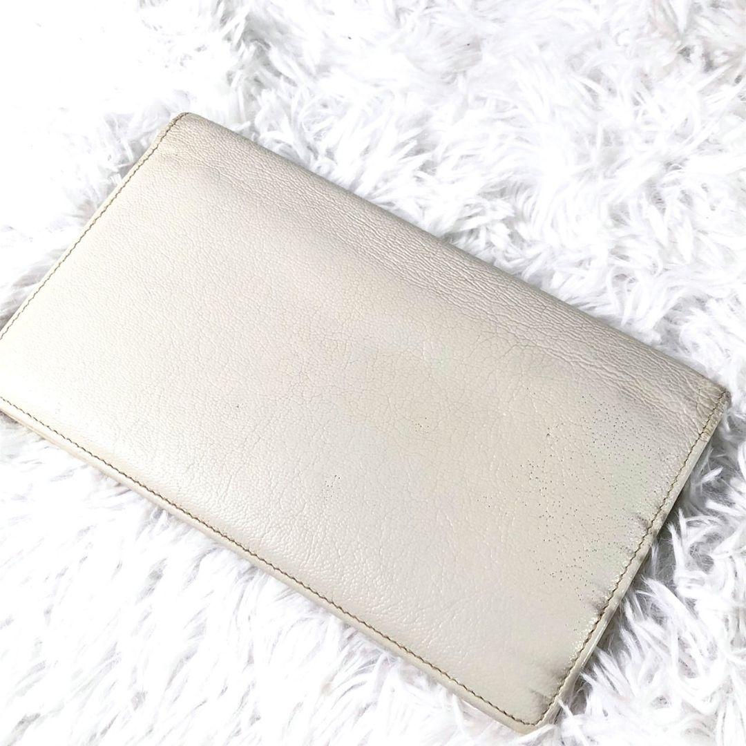 シャネル　CHANEL　ココマーク　レザー　メンズ　長財布　白　ビンテージ