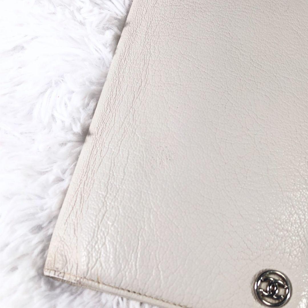 シャネル　CHANEL　ココマーク　レザー　メンズ　長財布　白　ビンテージ