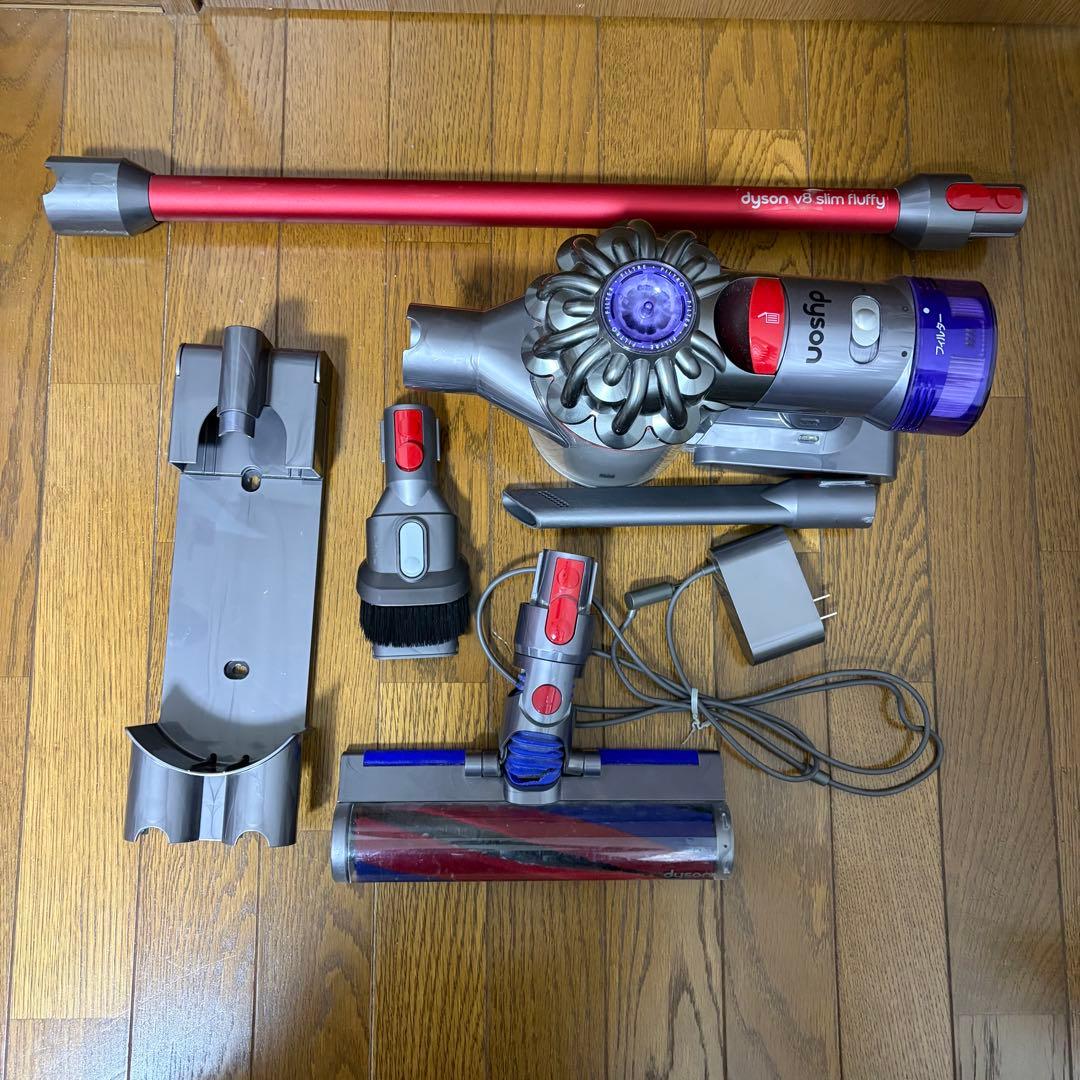 Dyson V8 Slim Fluffyバッテリー難あり 訳あり