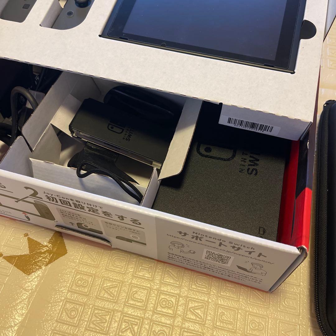 り*た様 Nintendo Switch 本体一式　ケース付