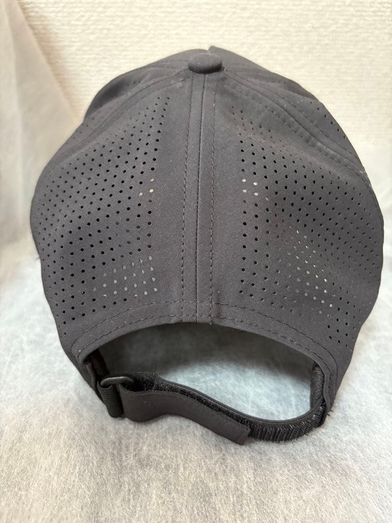 【最終価格】alo yoga 黒 キャップ メッシュ