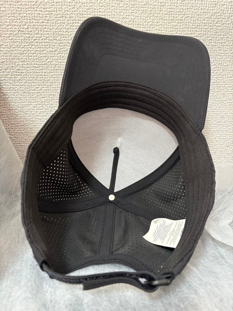 【最終価格】alo yoga 黒 キャップ メッシュ